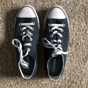 Converse Black Sneakers 8(M) 10(W)